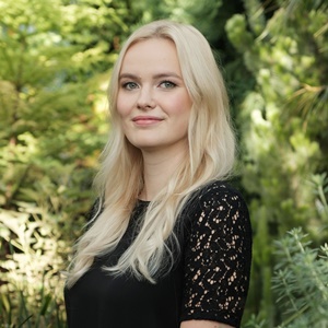 Dea_Saar_300x300